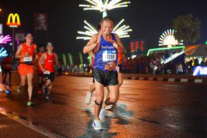 BIB: 1250, 21337
                            <button type="button" onclick="openModal(16184310)" class="btn btn-primary btn-sm float-right btn-popup" data-toggle="modal" data-target=".modal-high-quality">
                        <i class="fas fa-shopping-cart"></i> Add to Cart
                    </button>
                                            <button type="button" onclick="isThisMe(16184310, true)" class="btn btn-success btn-sm float-right btn-popup btn-isme hidden" data-toggle="tooltip" data-placement="bottom" title="นี่คือรูปของคุณใช่ไหม คลิกที่นี่เพื่อเอาเข้าอัลบั้ม">
                        <i class="fas fa-plus"></i> Add to album
                    </button>
                    <button type="button" onclick="isThisMe(16184310, false)" class="btn btn-warning btn-sm float-right btn-popup btn-isnotme hidden">
                        <i class="fas fa-ban"></i> Remove from album
                    </button>